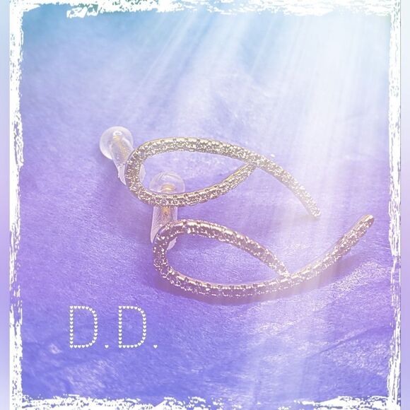 New Women's Clear White Diamond Dangle Stud Back Earrings o… - Picture 7 of 7